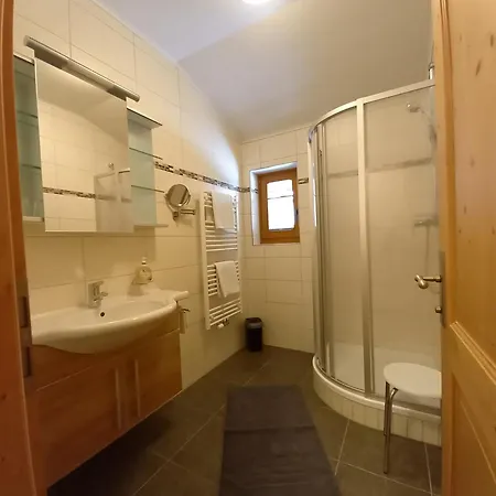 بيت ضيافة Gaestehaus Toferer غروسارل