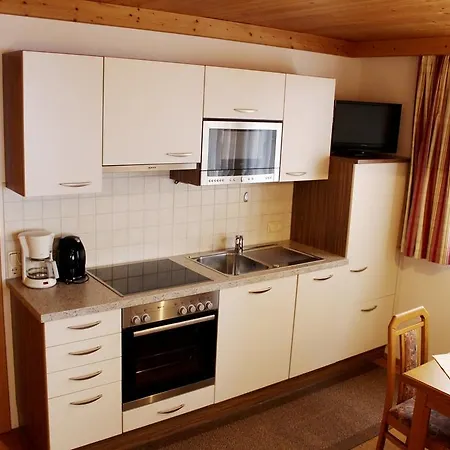 Gaestehaus Toferer غروسارل