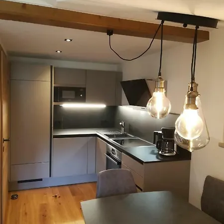 Gaestehaus Toferer بيت ضيافة غروسارل